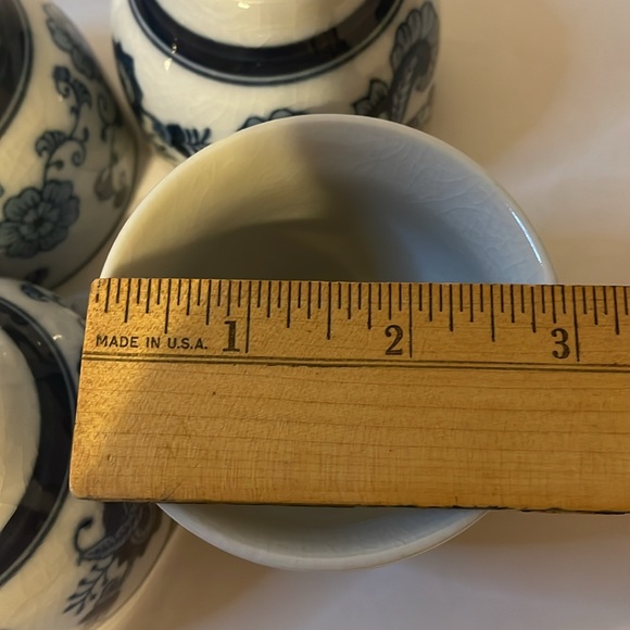 Pier 1 Blue and White Tea Sake Cups Set of 4 - VINTAGE - Picture 4 of 8